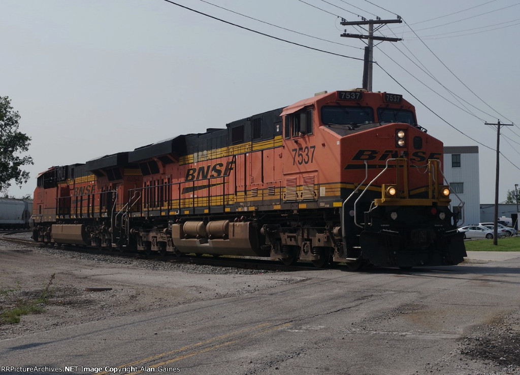 BNSF 7537